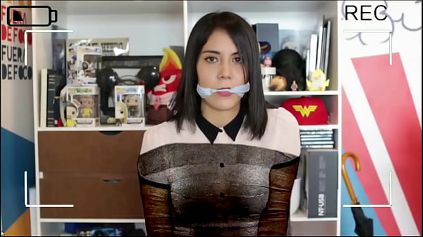 Wonder Woman Review - Gaby Meza - Fuera De Foco - Bondage thumbnail