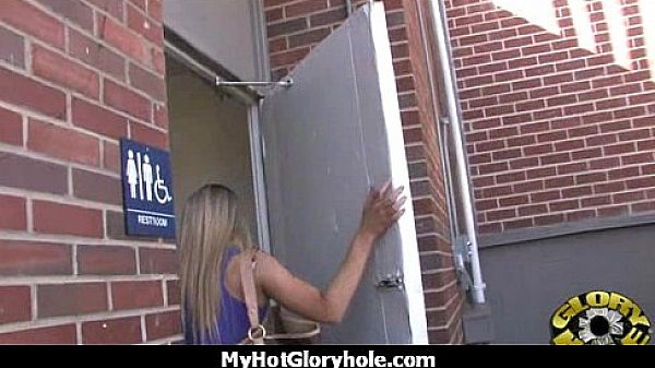 Nonton Interracial Gloryhole Dick Sucker 8 thumbnail