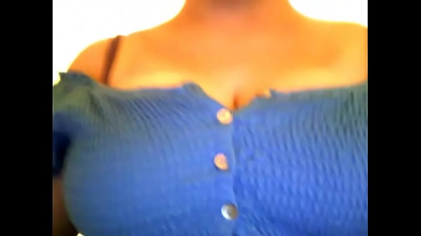 Nonton Unbuttoning And Buttoning Shirt Nice Cleavage thumbnail