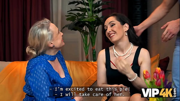 Nonton Vip4k. Old Pornstar's Secret! Hot Sex With Di Devi & Charlie Dean thumbnail