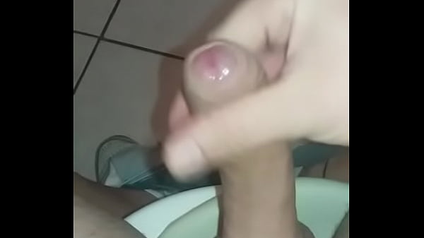 Chapado Na Punheta No Banheiro Do Bar thumbnail