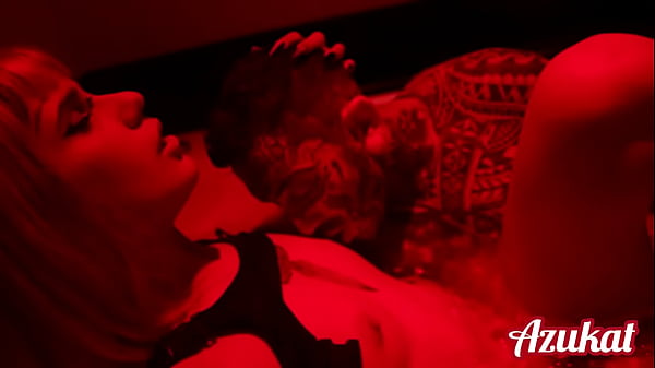 Nonton Olha Esse Tatuado Gostoso thumbnail