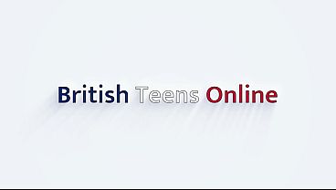 Nonton Kiki Helix Gets Collared, Spanked, And Edged thumbnail