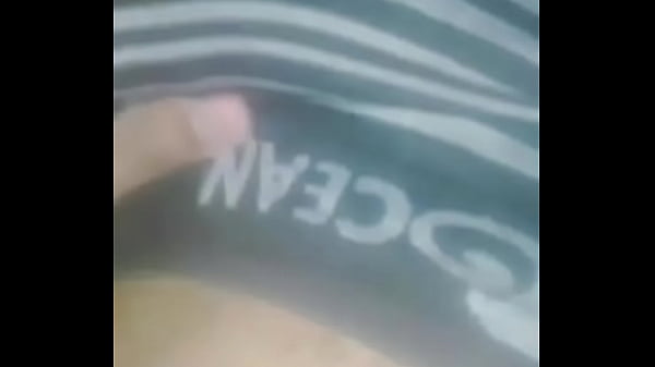 Eita do novinho parece gostoso