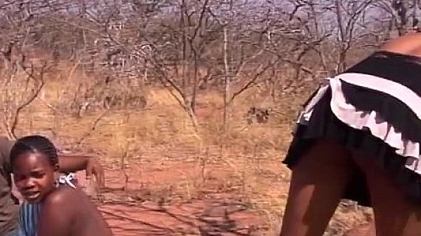 Nonton African Amateur Couple Slave In Love Enjoying Picnic Sex Outdoor thumbnail