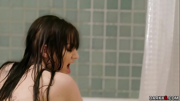 Nonton Ricky Johnson Plowing Karly Baker On Top Of His Black Cock thumbnail