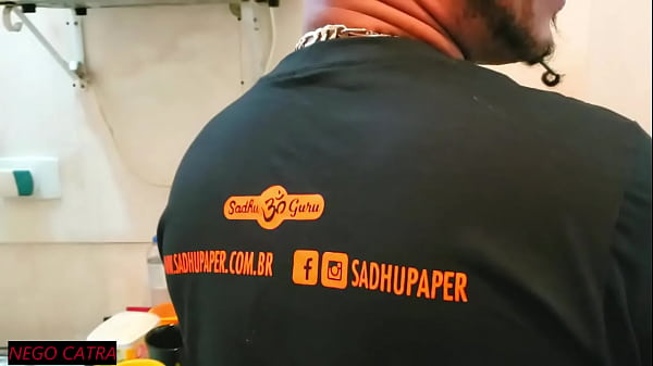 Em Vez De Lavar A Lou&ccedil;a , Fui Comer A Gostosa Da Minha Mulher !!! thumbnail