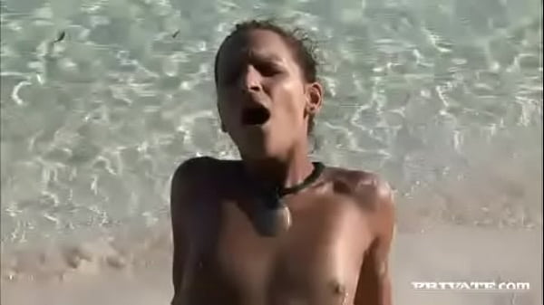 Nonton Regina And Sabrina Sweet Two Lesbians Licking Pussy In Salt Water Sea thumbnail