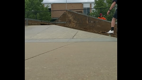 go skate day