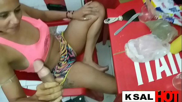 Sexo A 3 Real Amador Interracial Amigo Do Marido thumbnail