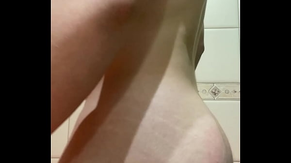 Novinho brincando sozinho depois da academia