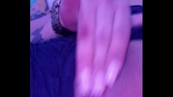 Play MP4 - Me toco mientras veo porno