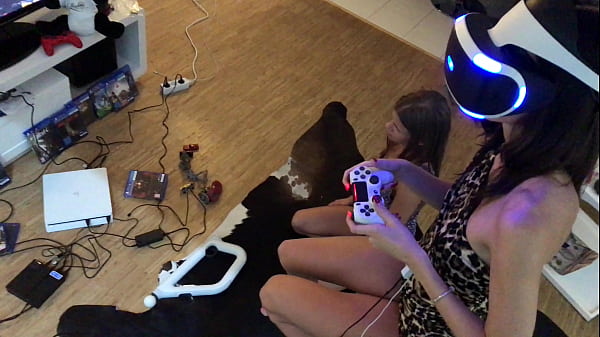 Nonton Playing With Ps In Vr Mode, Y. Voyeur Pov With A Surprise thumbnail