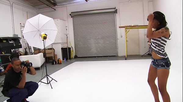 Nonton Black Couple Has Sex On Couch thumbnail