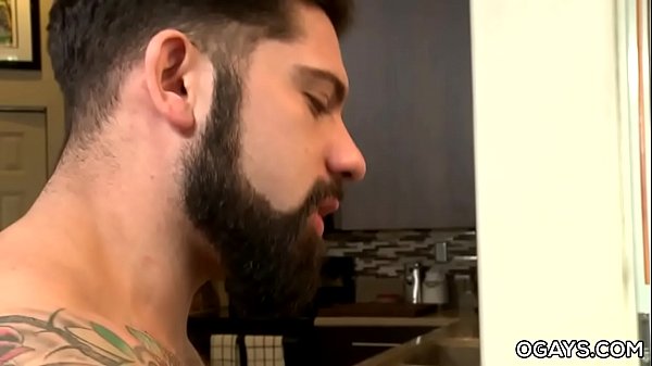 Huge Property - Alessandro Del Toro, Braxton Smith thumbnail