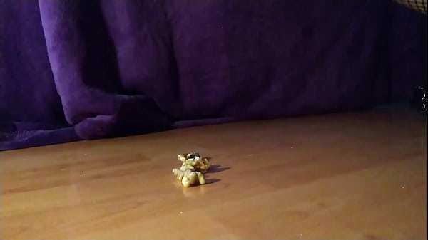 Nonton Cerials Crushed Under Sexy Shoes thumbnail