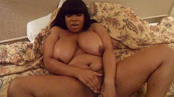 Nonton Gina Busts A Nut!!! thumbnail