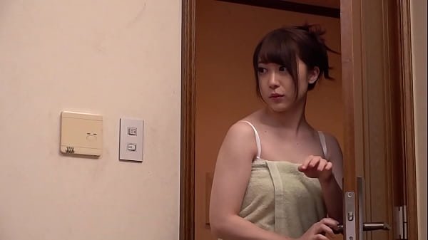 Nonton おっちょこちょいのミスで、イケナイ関係に&hellip; 身内と分かっても尚、治まらない強い肉欲求に貞操観念が一気に崩れ出す!!【パート4】 thumbnail