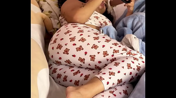 Nonton Chubby Girl Morning Routine Of Farts While Getting Ready thumbnail