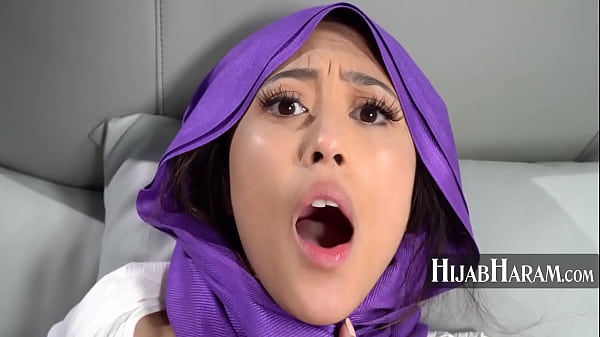 Nonton Her Dress Comes Off But Her Hijab Doesn't thumbnail