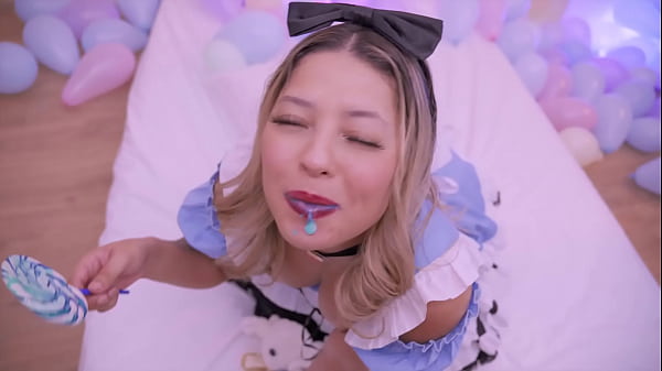 May Akemi - Alice No Pa&iacute;s Da Putaria Cosplay Deu O Cuzinho E A Bucetinha E Olha S&oacute; Como Ela Engoliu A Porra thumbnail