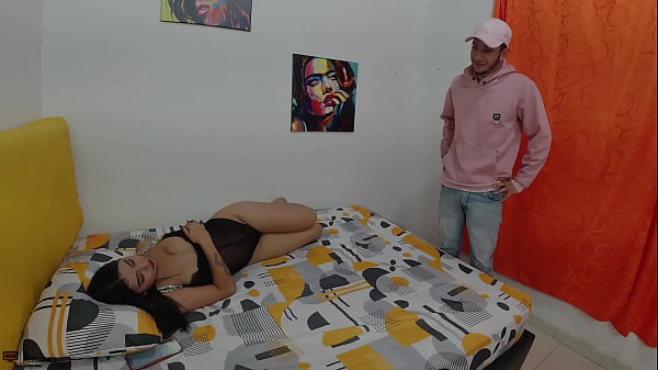 Mi Cachondo Hermanastro Se Aprovecha De Mi Situaci&oacute;n Para Follarme Porno En Espa&ntilde;ol thumbnail