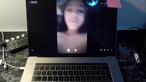 Nonton Leyva Hot Ctdx In A Hot Session Through The Webcam thumbnail