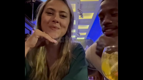 Nonton Fui Conhecer O Quarto Do Neg&atilde;o Bbc Que Me Comeu Gostoso Sem Camisinha, Sem O Corno E Voltei P/ Casa Cheia De Porra! - Completo No Red thumbnail